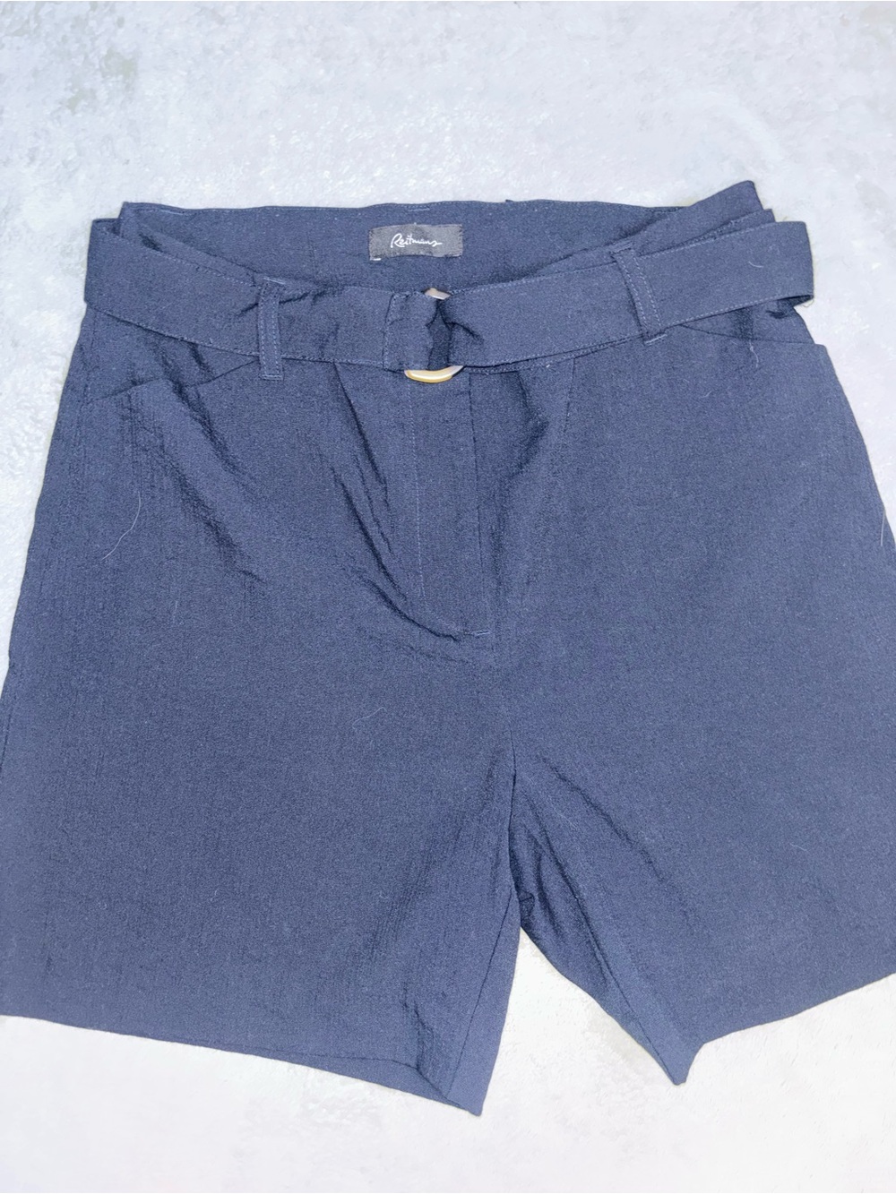 Viscose blend shorts with belt size 2